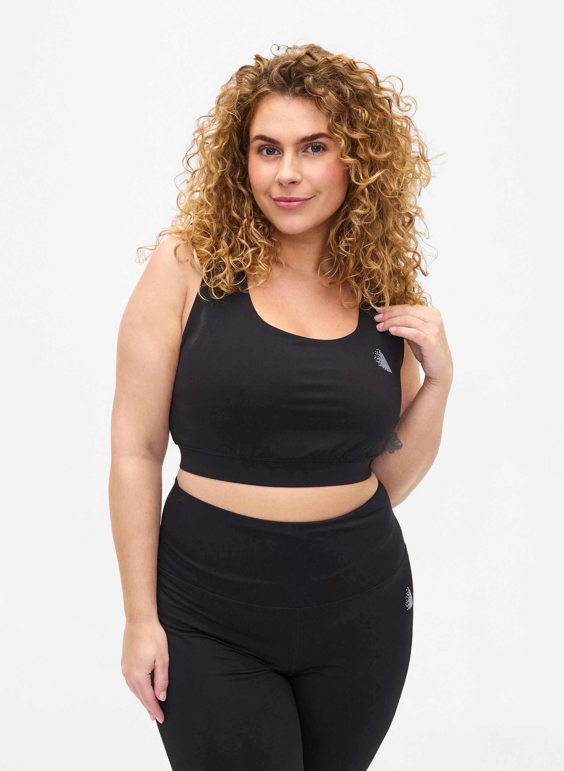 Zizzi Sport-BH mit Kreuzdetail am R&uuml;cken, Black, Model image number 0