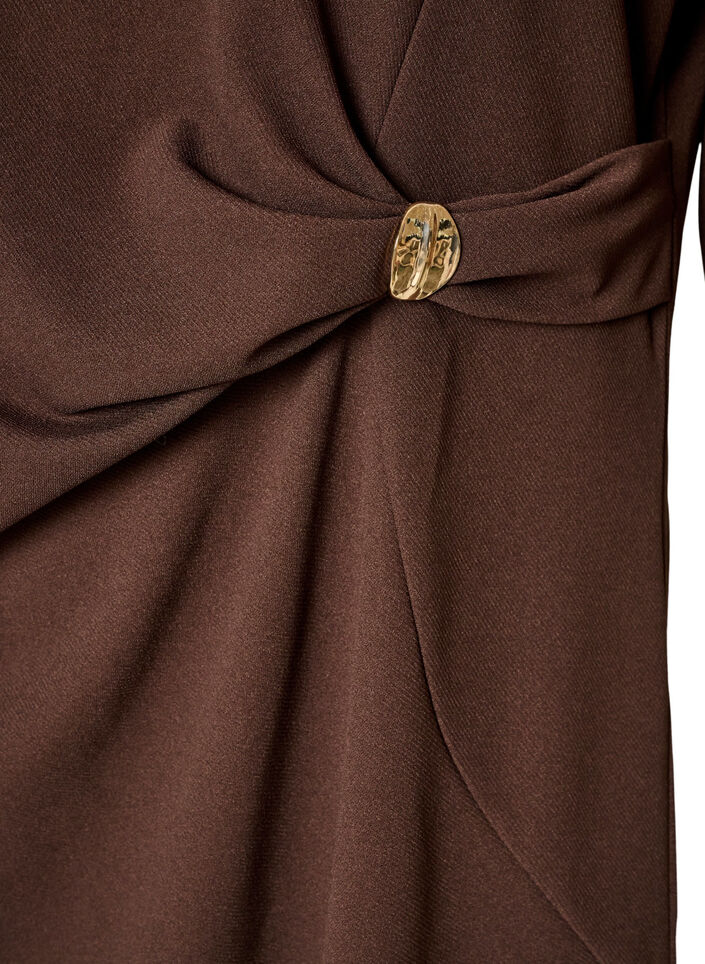Jerseykleid mit Drapierung und dekorativer Schnalle, Braun, Packshot image number 3