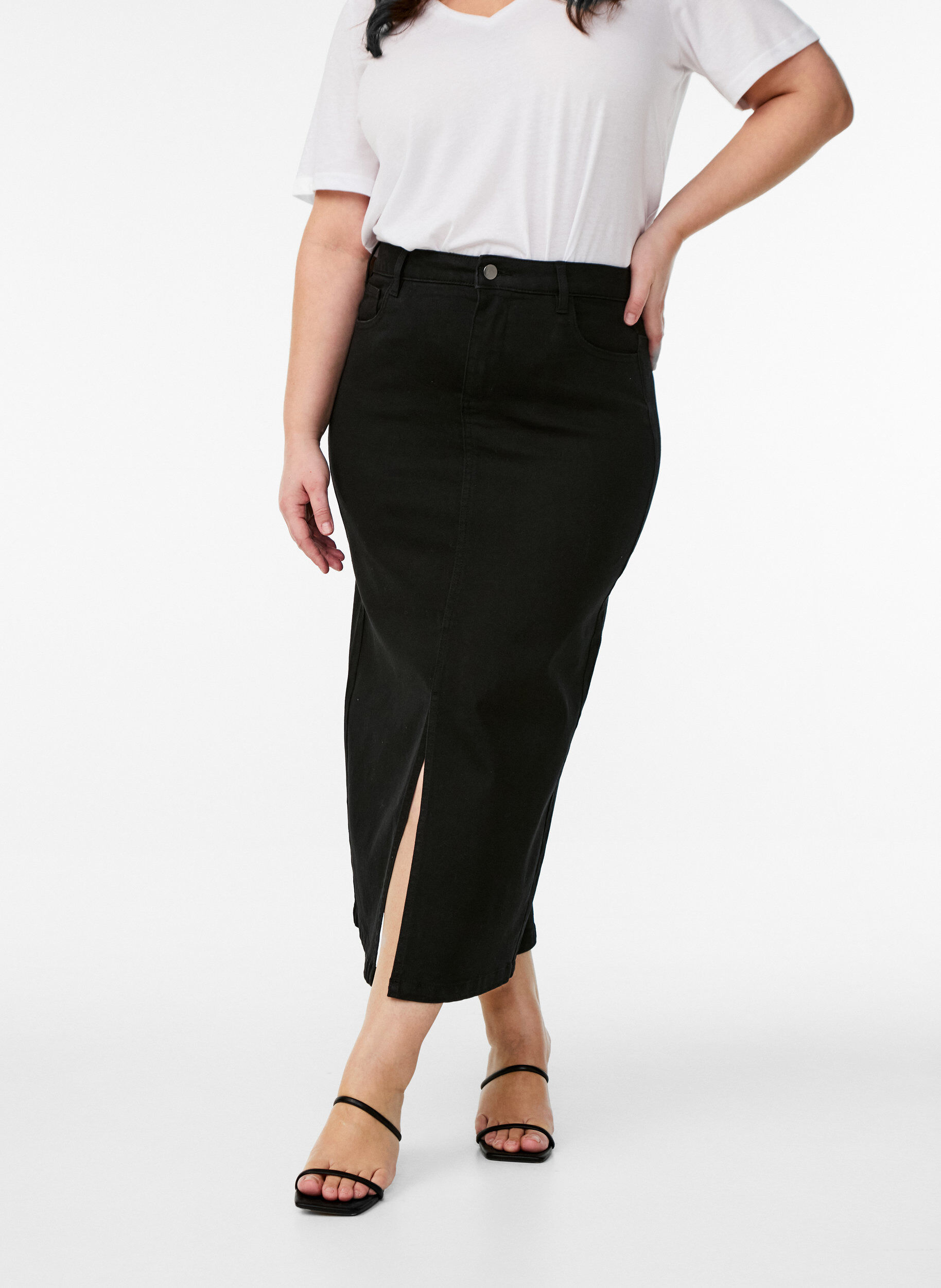 Zizzi FLASH - Midi-Jeansrock mit vorderem Schlitz, Schwarz, Model image number 2