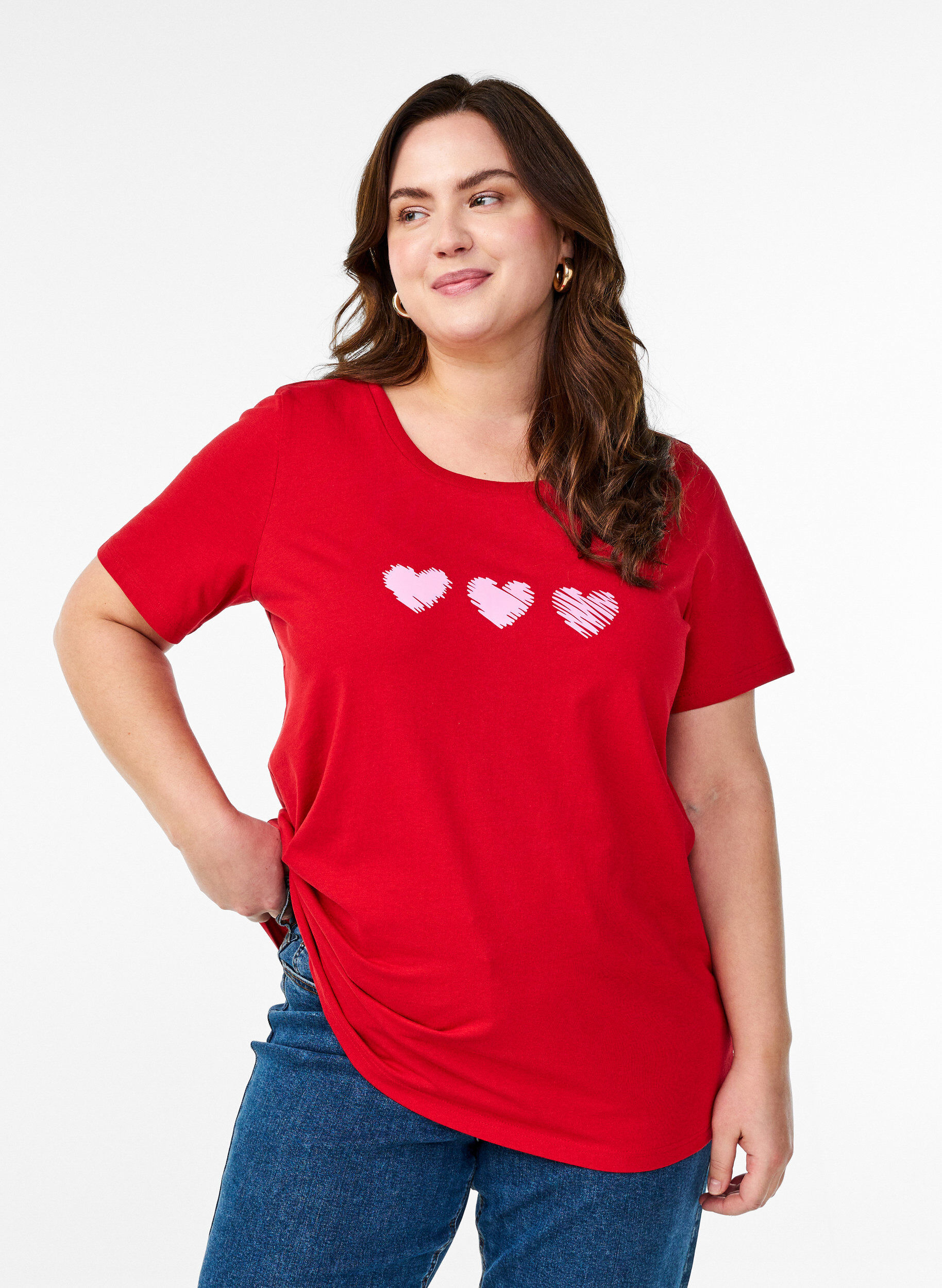 Zizzi Baumwoll-T-Shirt mit Motiv, Salsa w. Hearts, Model image number 0