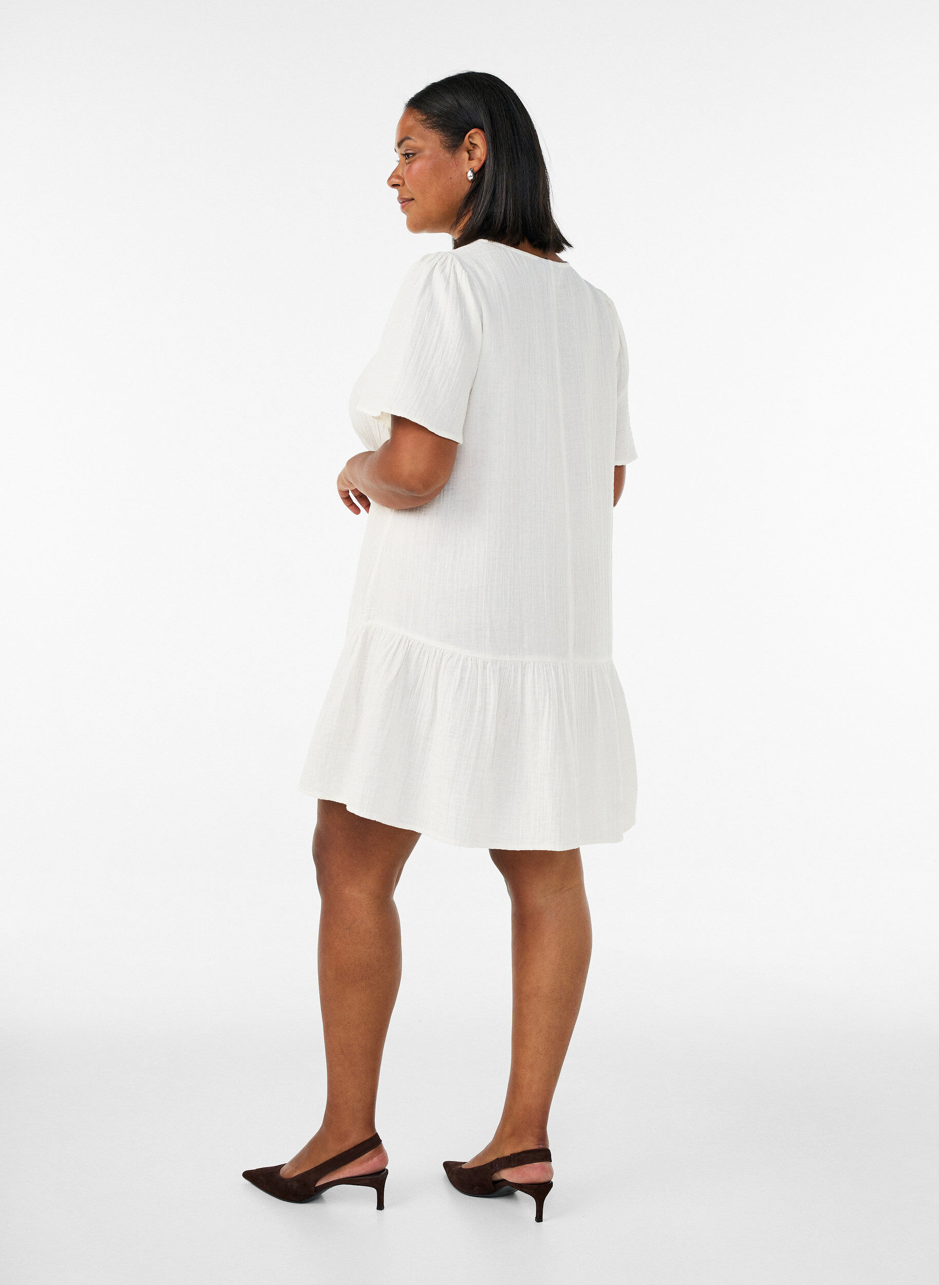 ZizziKurz&auml;rmliges Kleid aus Baumwolle mit A-Linien-Schnitt, Vanille, Model image number 2