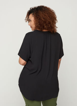 Bluse mit kurzen Ärmeln und V-Ausschnitt, Black, Model image number 1