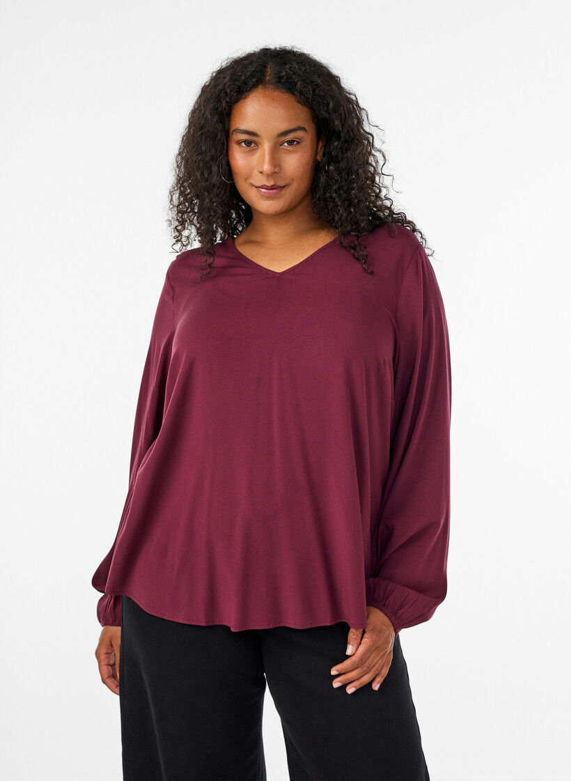 Bluse aus Viskose mit V-Ausschnitt und abgerundetem Saum, Rot, Model image number 0
