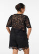 Shorts aus Spitze mit hoher Taille und Taschen, Schwarz, Model image number 2