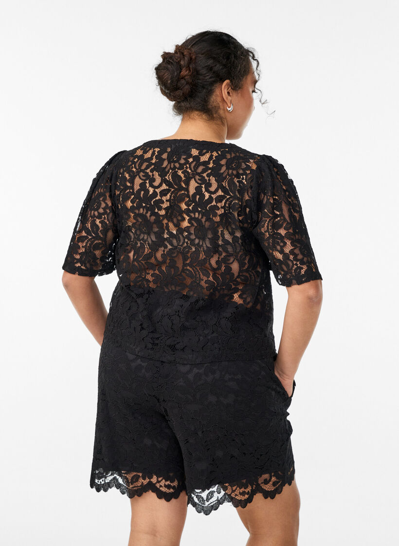 Shorts aus Spitze mit hoher Taille und Taschen, Schwarz, Model image number 2