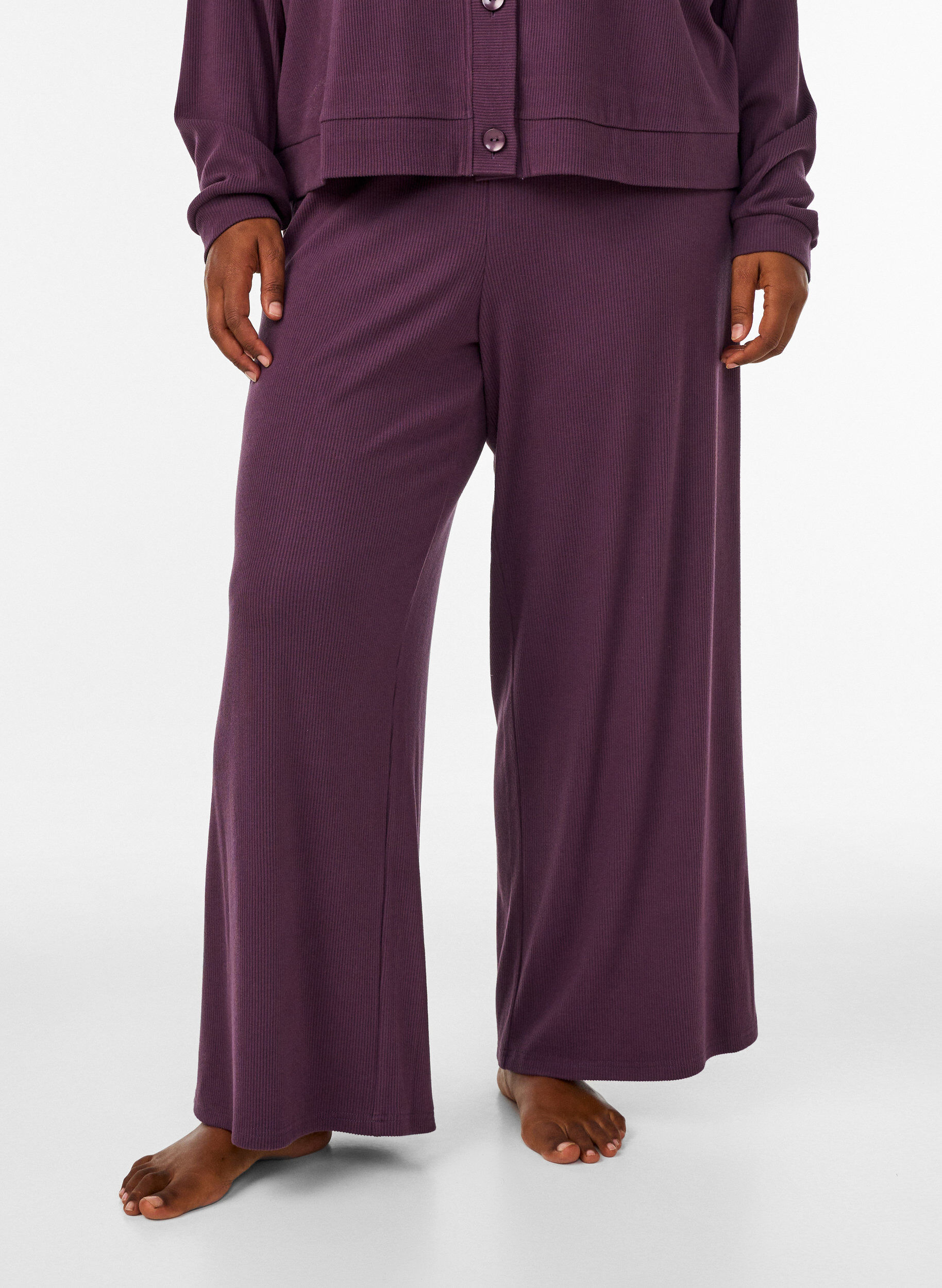 ZizziHose aus geripptem Jersey mit weiten Beinen, Lila, Model image number 0