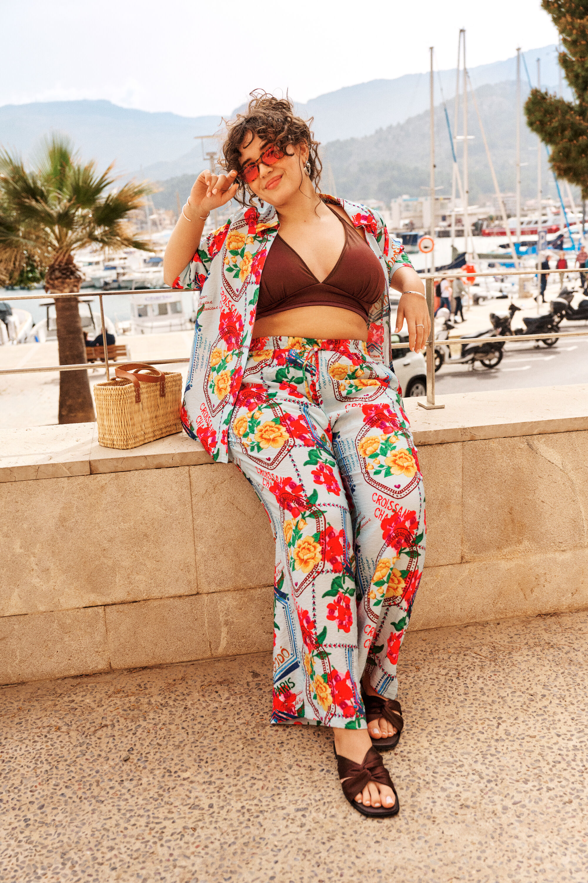 ZizziFarbenfrohe Urlaubsatmosph&auml;re am Hafen, , Model