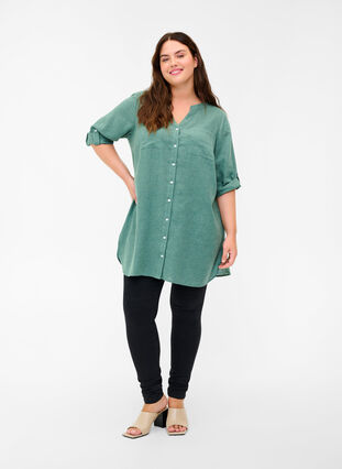 Hemdbluse mit V-Ausschnitt und Taschen, Balsam Green, Model image number 2