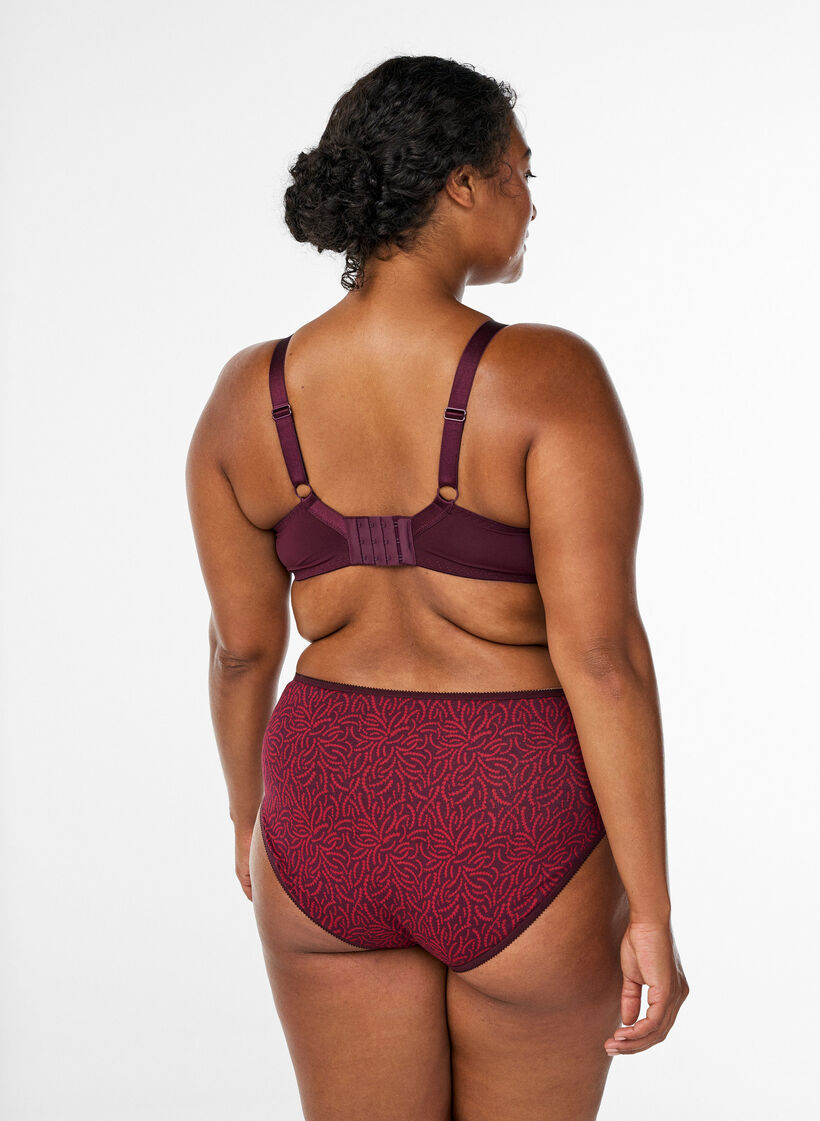 Gepolsterter Spitzen-BH mit B&uuml;gel, Rot, Model image number 2