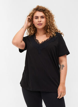 T-Shirt aus Baumwolle mit V-Ausschnitt und Spitze, Black, Model image number 0