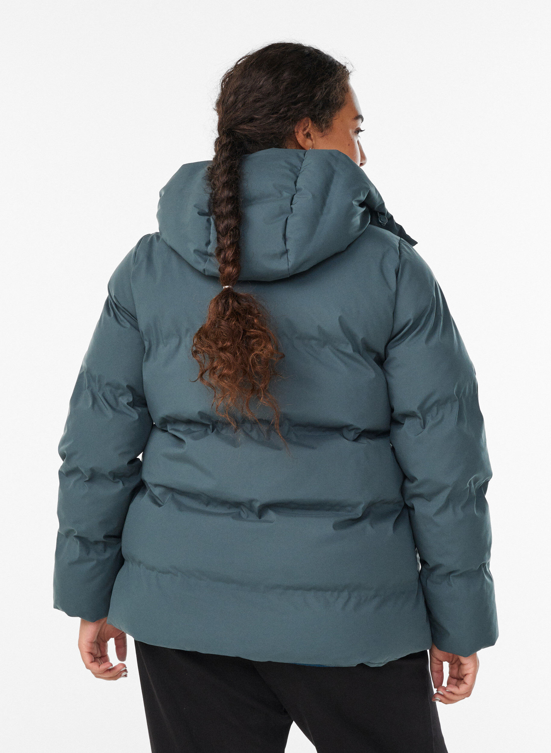 Zizzi Kurze Steppjacke mit abnehmbarer Kapuze, Gr&uuml;n, Model image number 2