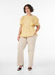 Bluse mit gesmokter Textur und R&uuml;schen&auml;rmeln, Gelb, Model image number 1