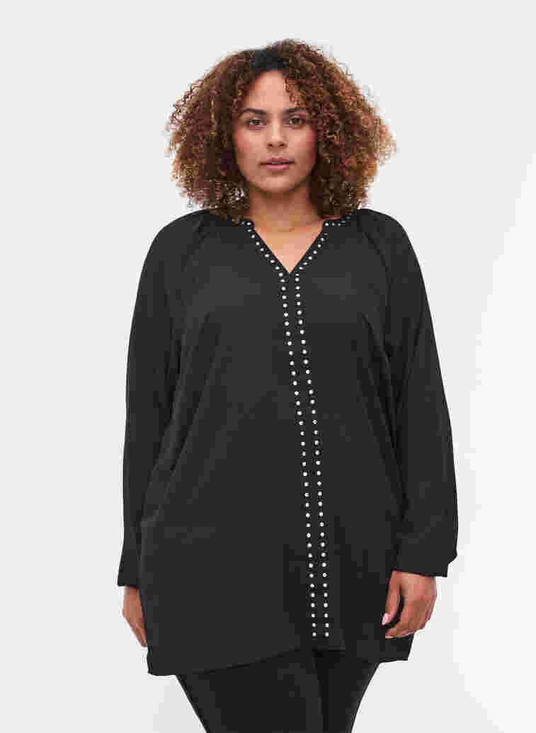 Langarm Bluse mit V-Ausschnitt und Nieten, Black, Model image number 0