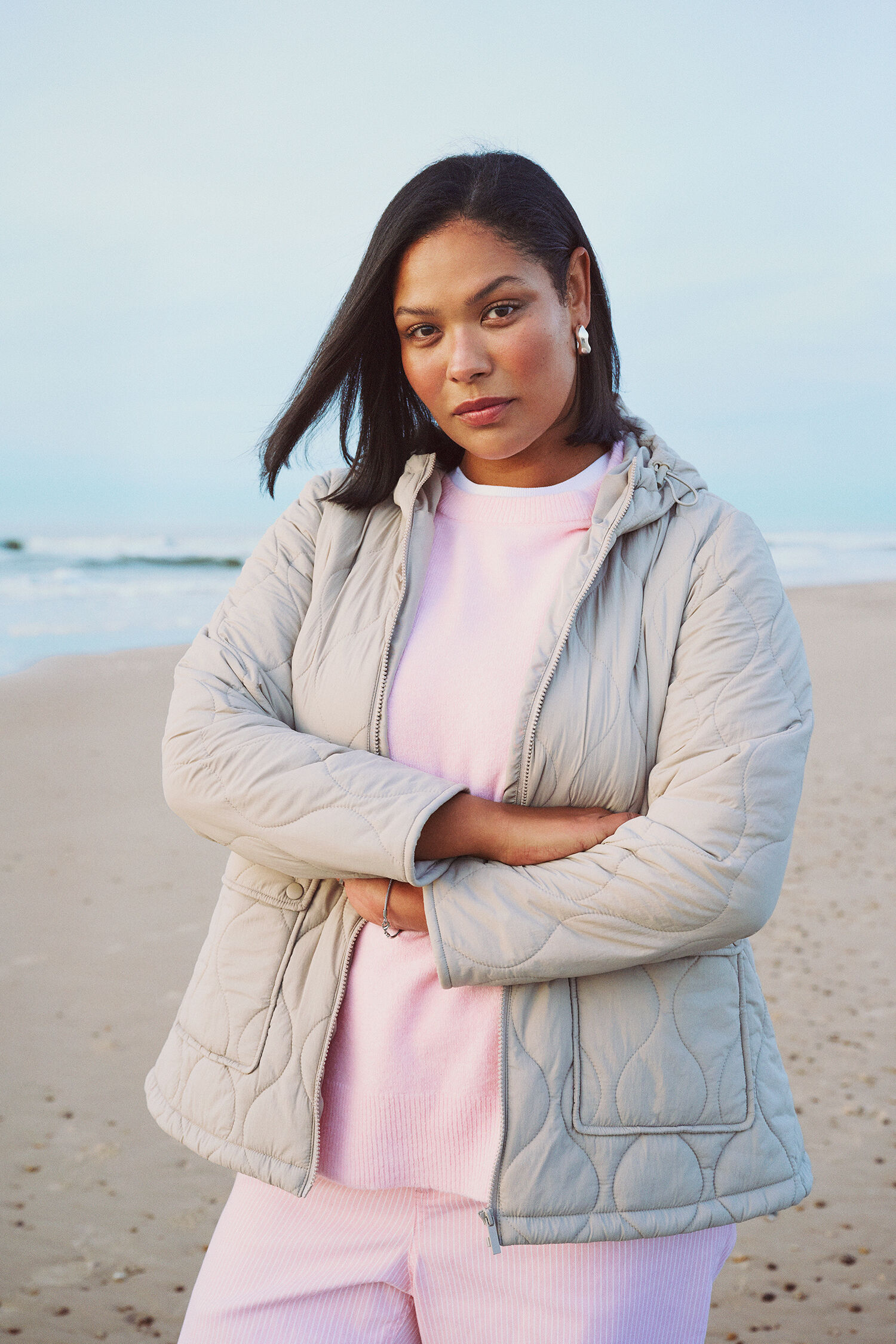Gesteppte Jacke in Rosat&ouml;nen, , Model