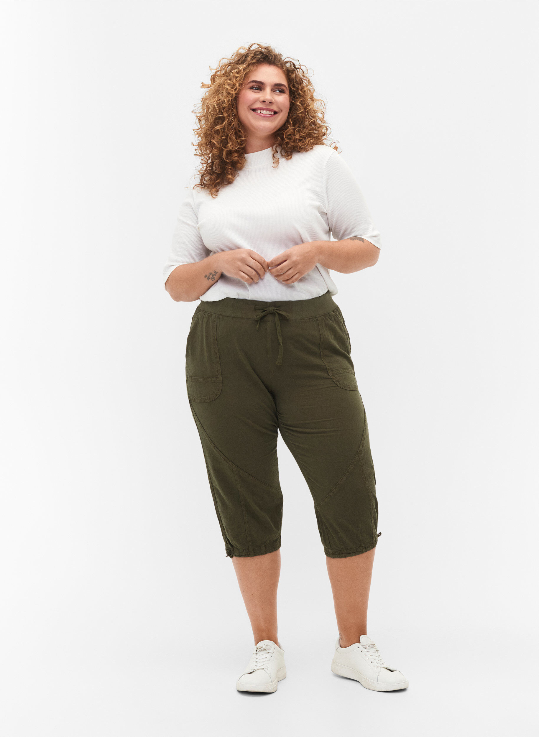 Zizzi Capri-Hose aus Baumwolle, Gr&uuml;n, Model image number 0