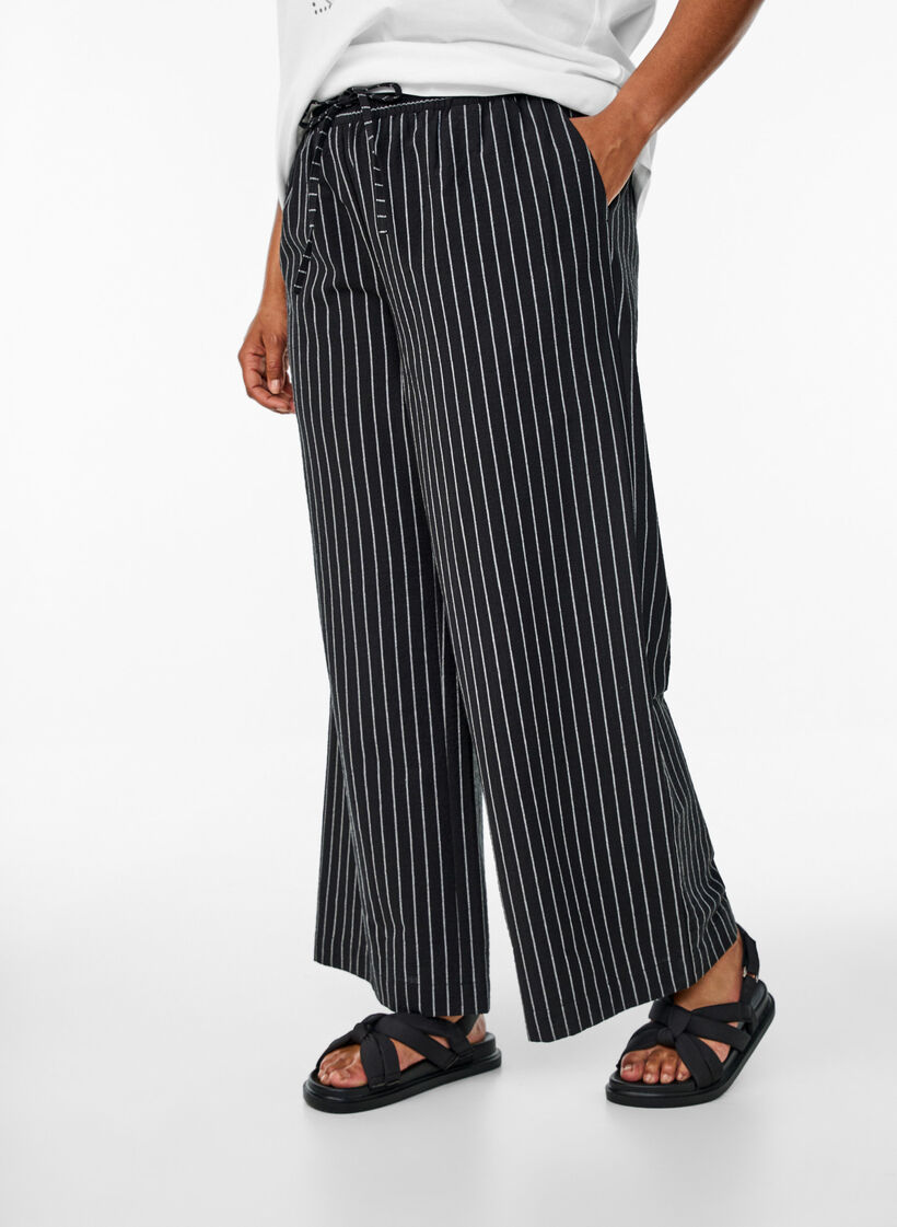 Lockere Hose mit hohem Bund und Taschen, Schwarz, Model image number 3