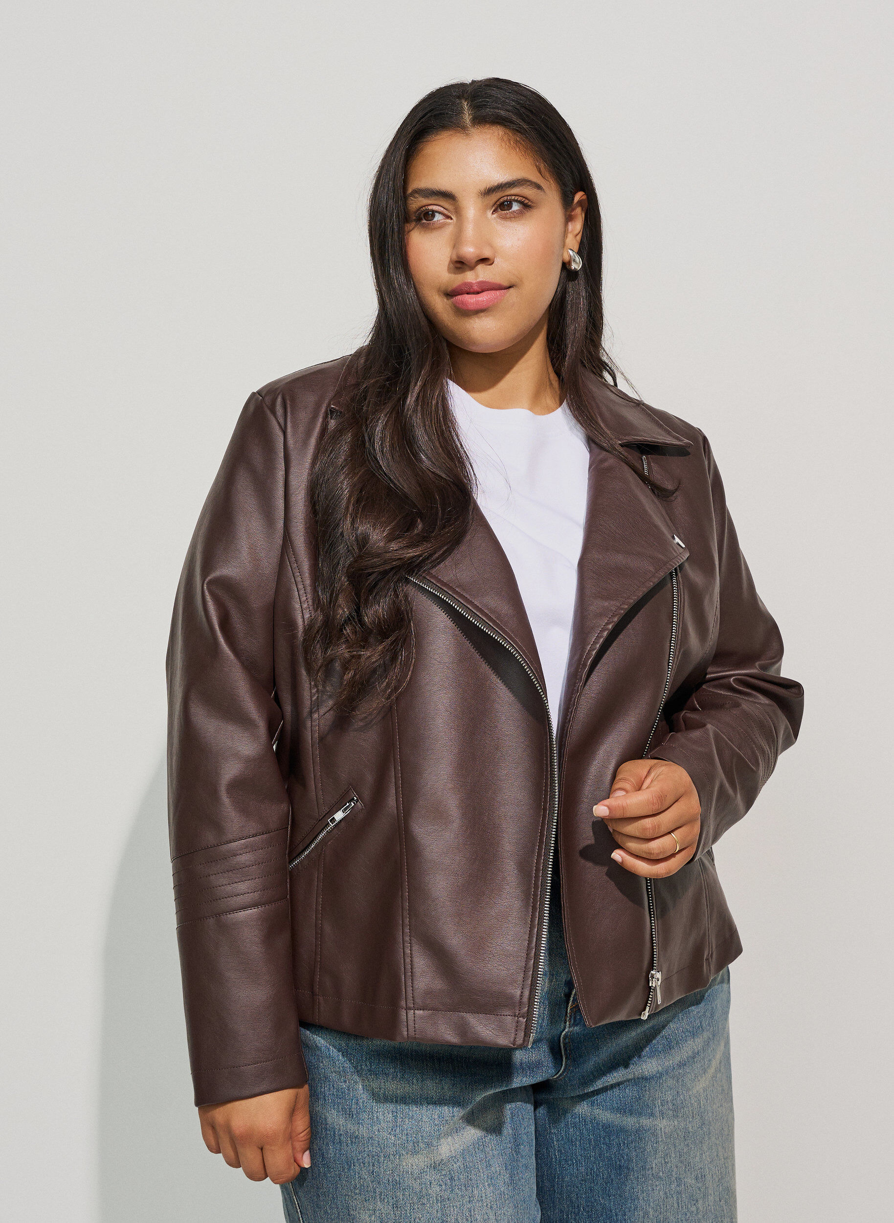 Bikerjacke aus Kunstleder, Braun, Model