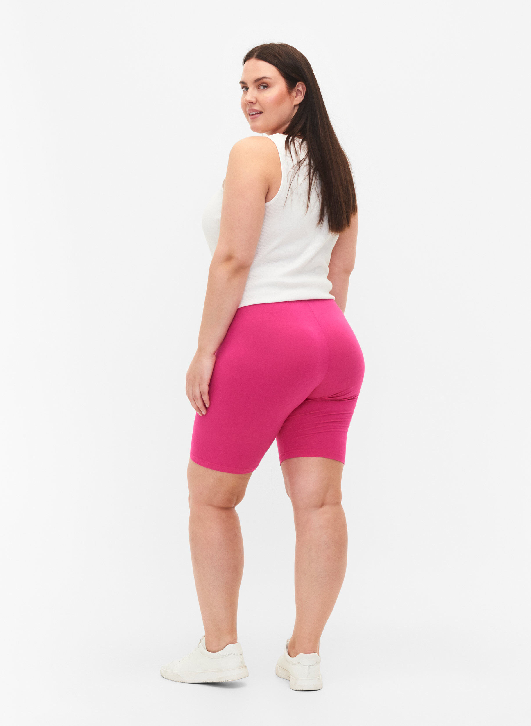 Zizzi Einfarbige Basic Radlershorts, Pink, Model image number 2