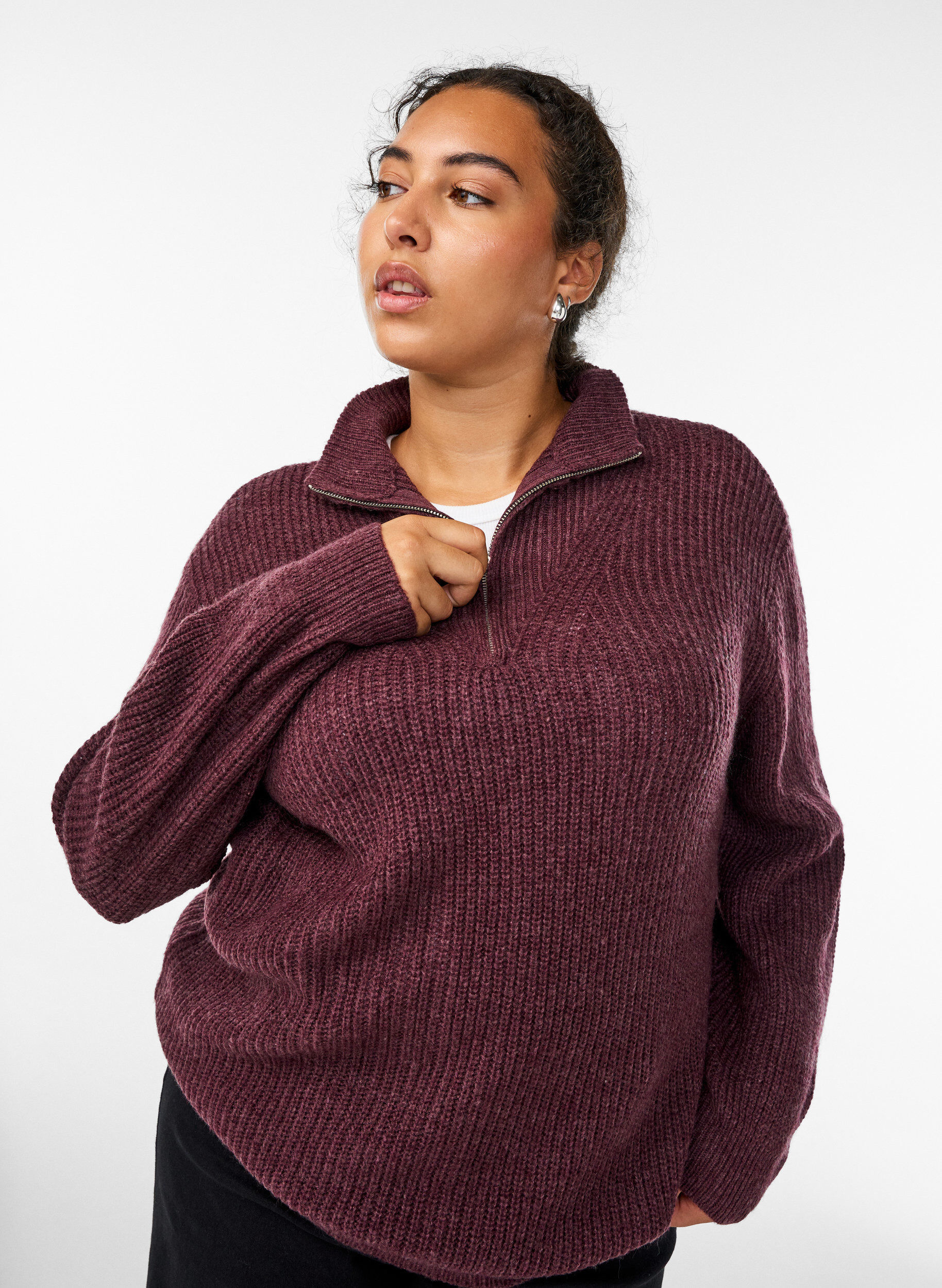 ZizziStrickpullover mit hohem Kragen und Rei&szlig;verschluss, Rot, Model image number 4
