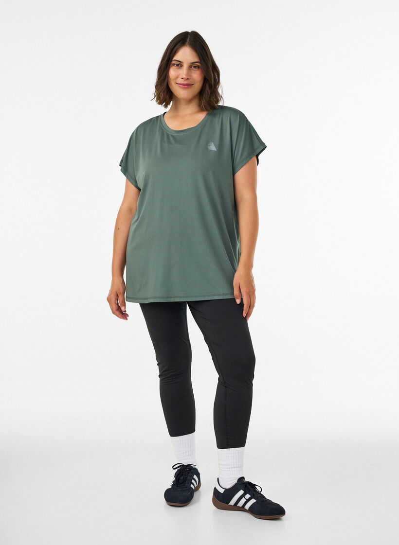 Einfarbiges Trainings-T-Shirt, Gr&uuml;n, Model image number 1