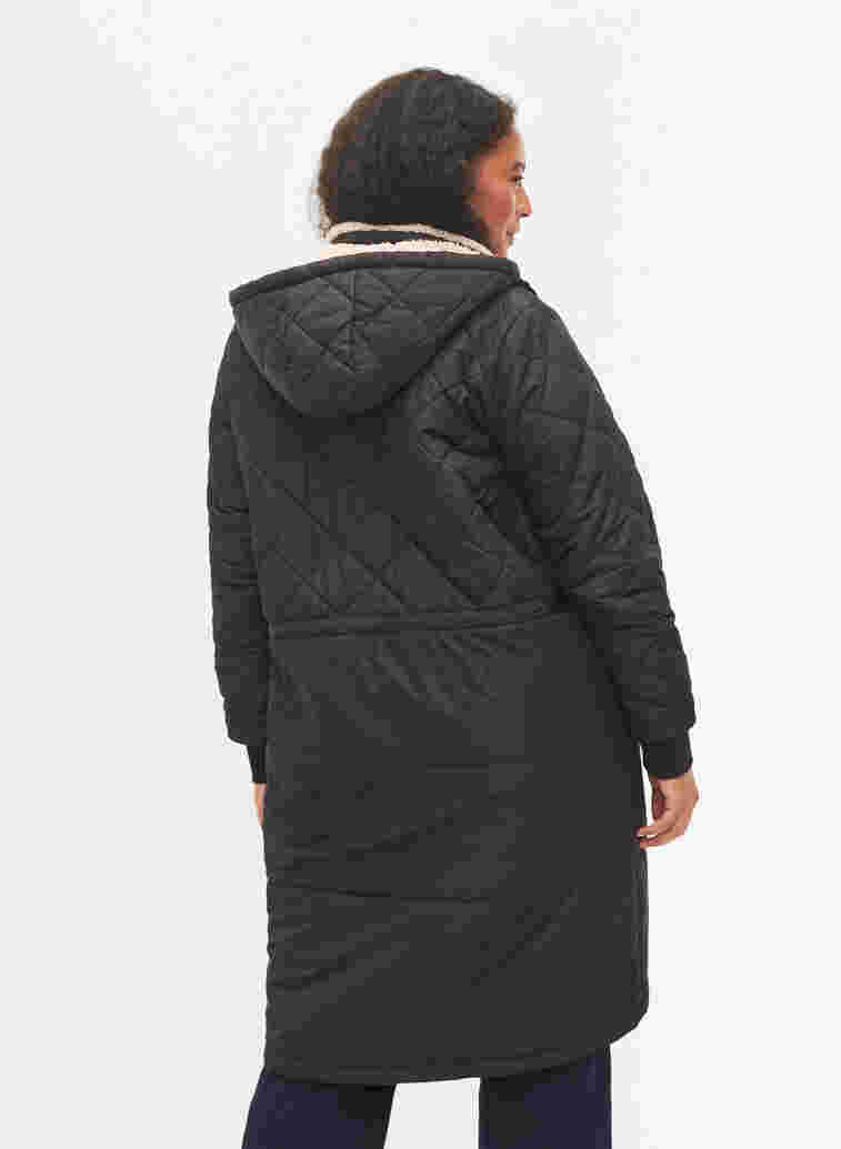 Gesteppte Jacke mit Kapuze und verstellbarer Taille, Black, Model image number 1