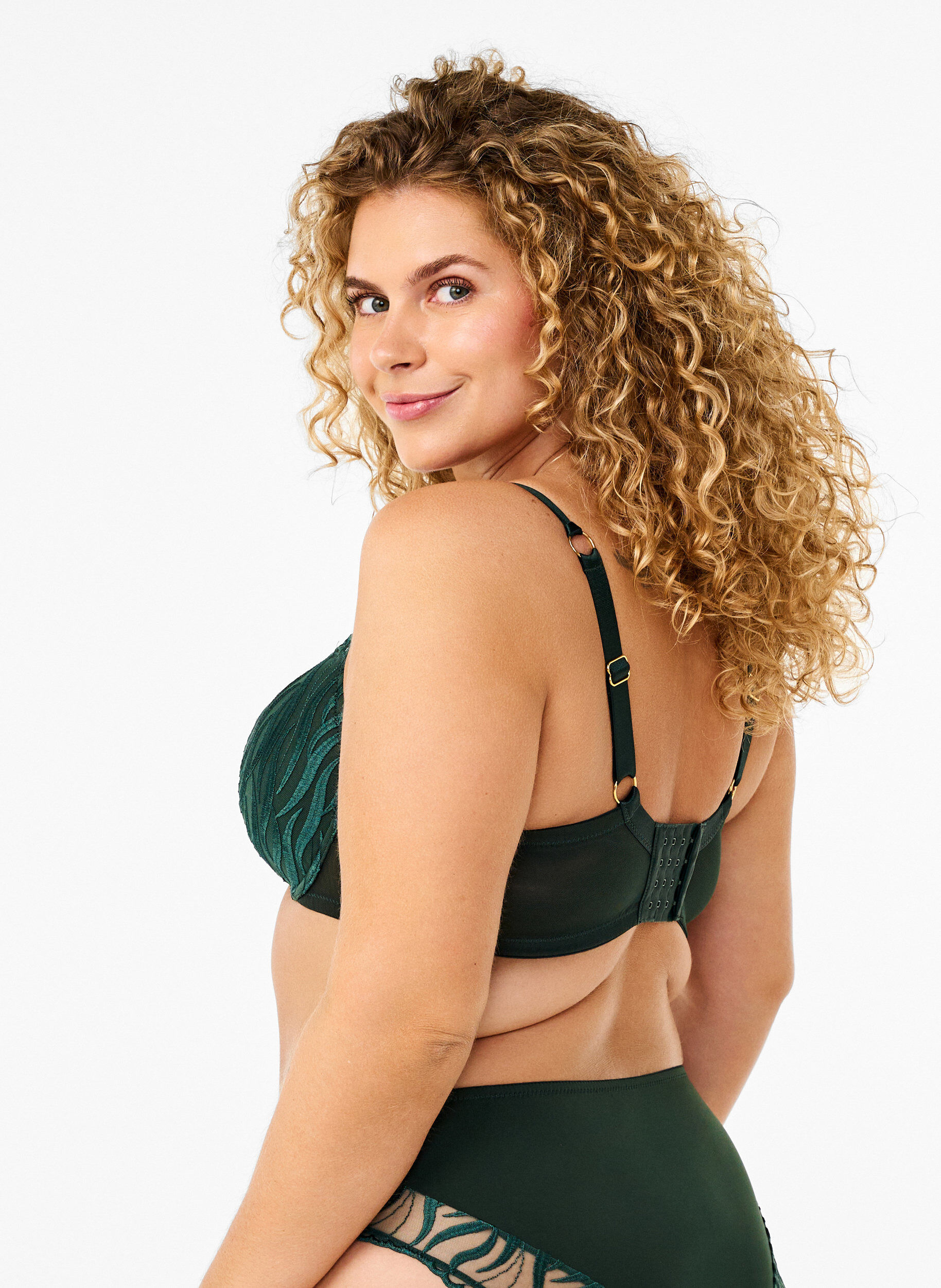 Zizzi Geformter BH mit Stickerei, Gr&uuml;n, Model image number 1