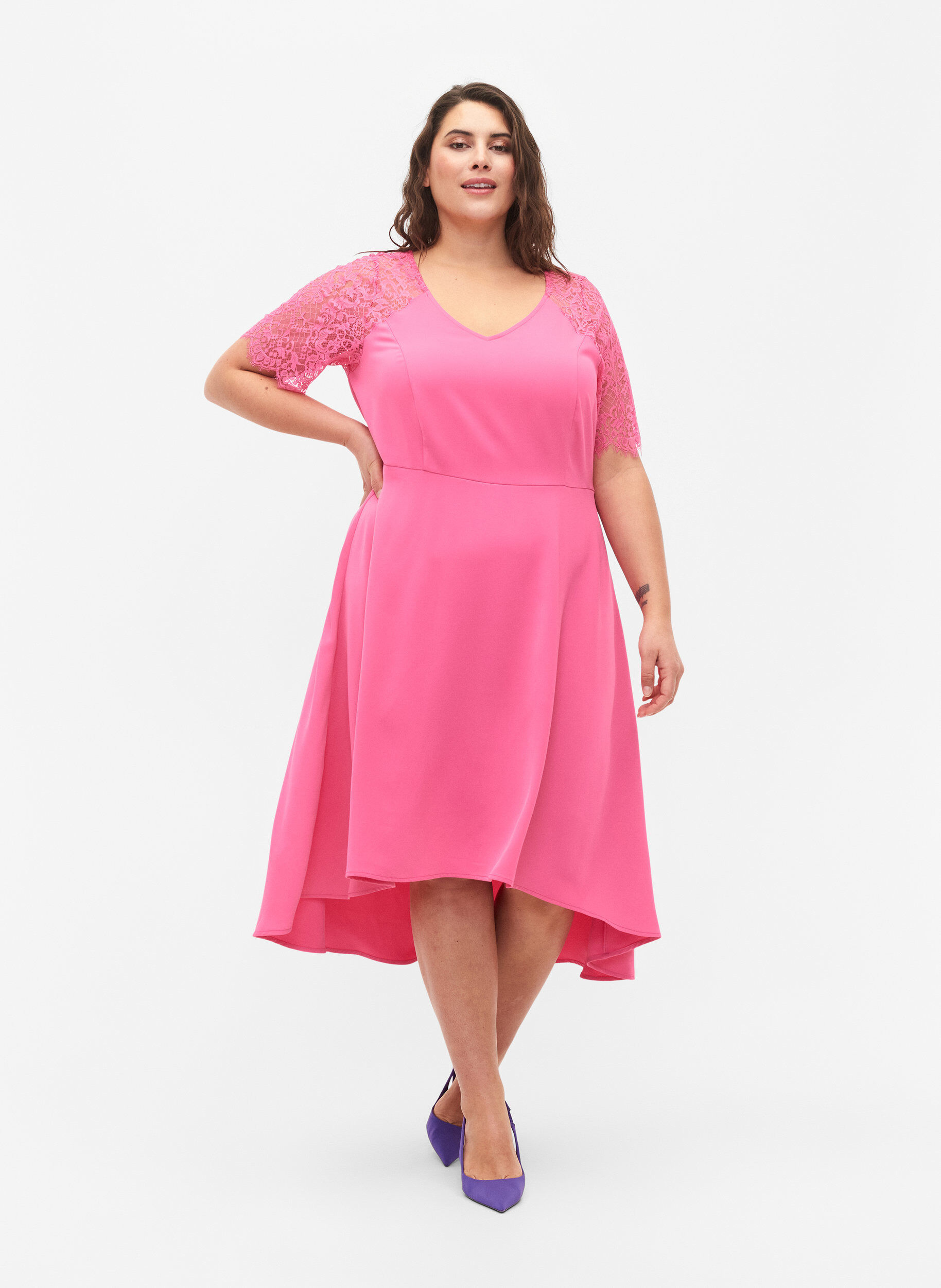 Zizzi Midikleid mit kurzen Spitzen&auml;rmeln, Shocking Pink, Model image number 0