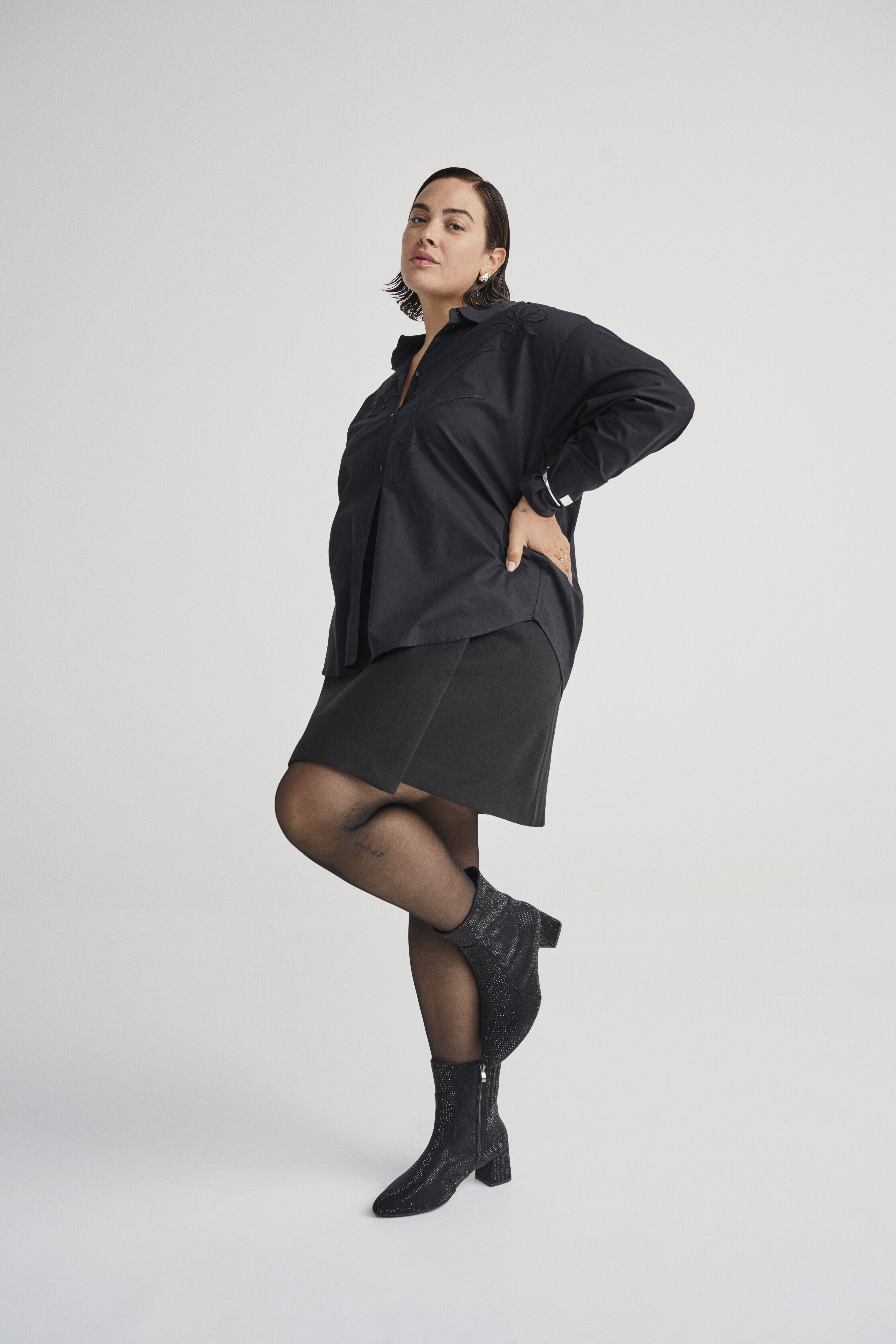 Zizzi Stiefel mit Strasssteinen, , Model