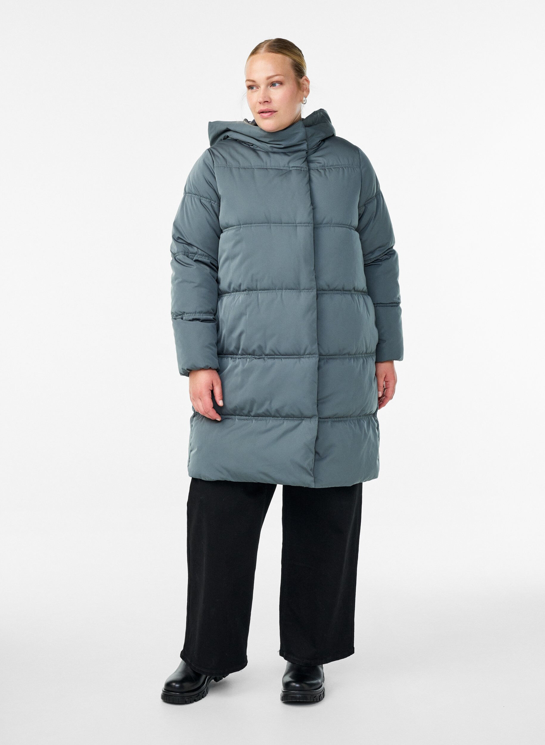 Zizzi Lange Steppjacke mit Kapuze, Blau, Model image number 1