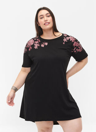Nachthemd aus Baumwolle mit Blumendruck, Black, Model image number 0