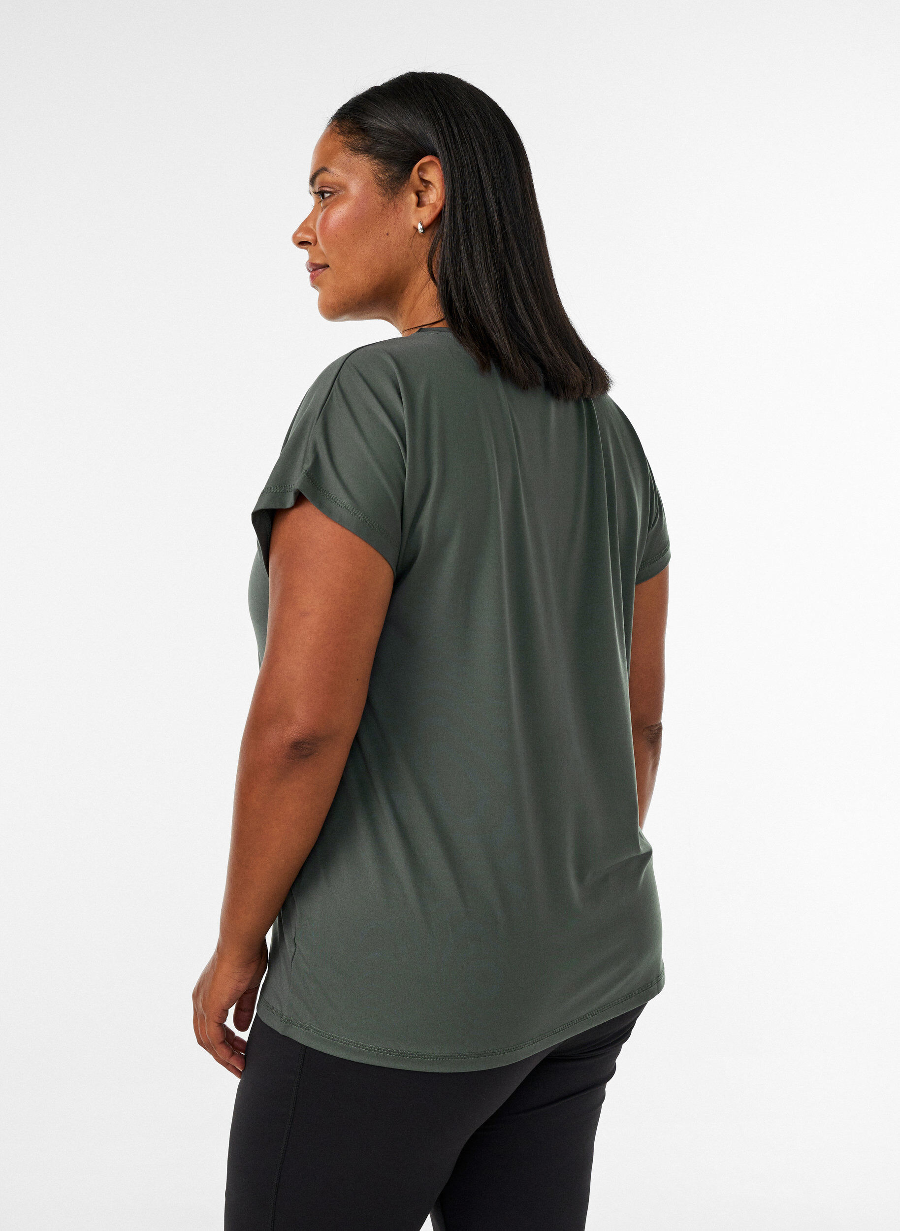 ZizziEinfarbiges Trainings-T-Shirt, Gr&uuml;n, Model image number 2