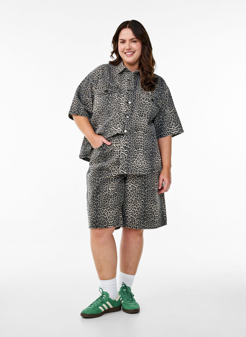 Jeanshemd mit Leo-Print und kurzen &Auml;rmeln, Braun, Model image number 1