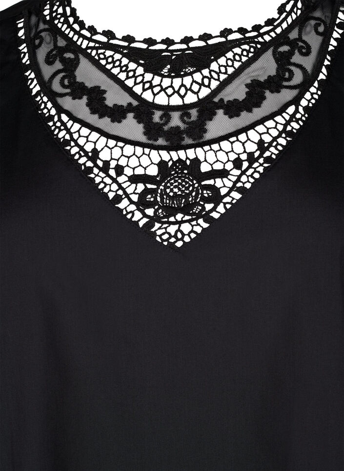 Kurzärmelige Bluse mit Spitzendetail, Black, Packshot image number 2