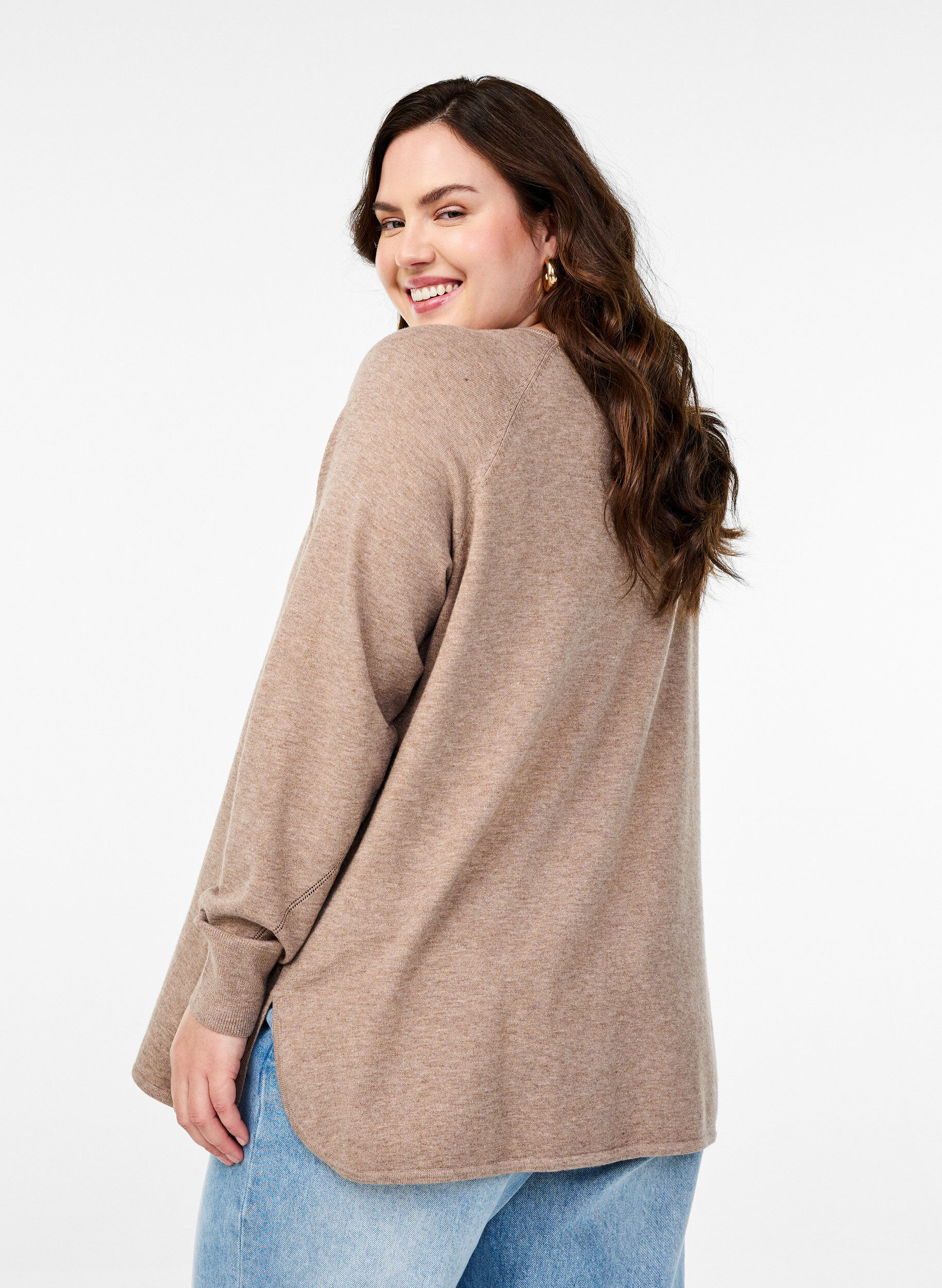 Zizzi Strickbluse mit Rundhalsausschnitt und Strickmuster, Braun, Model image number 2