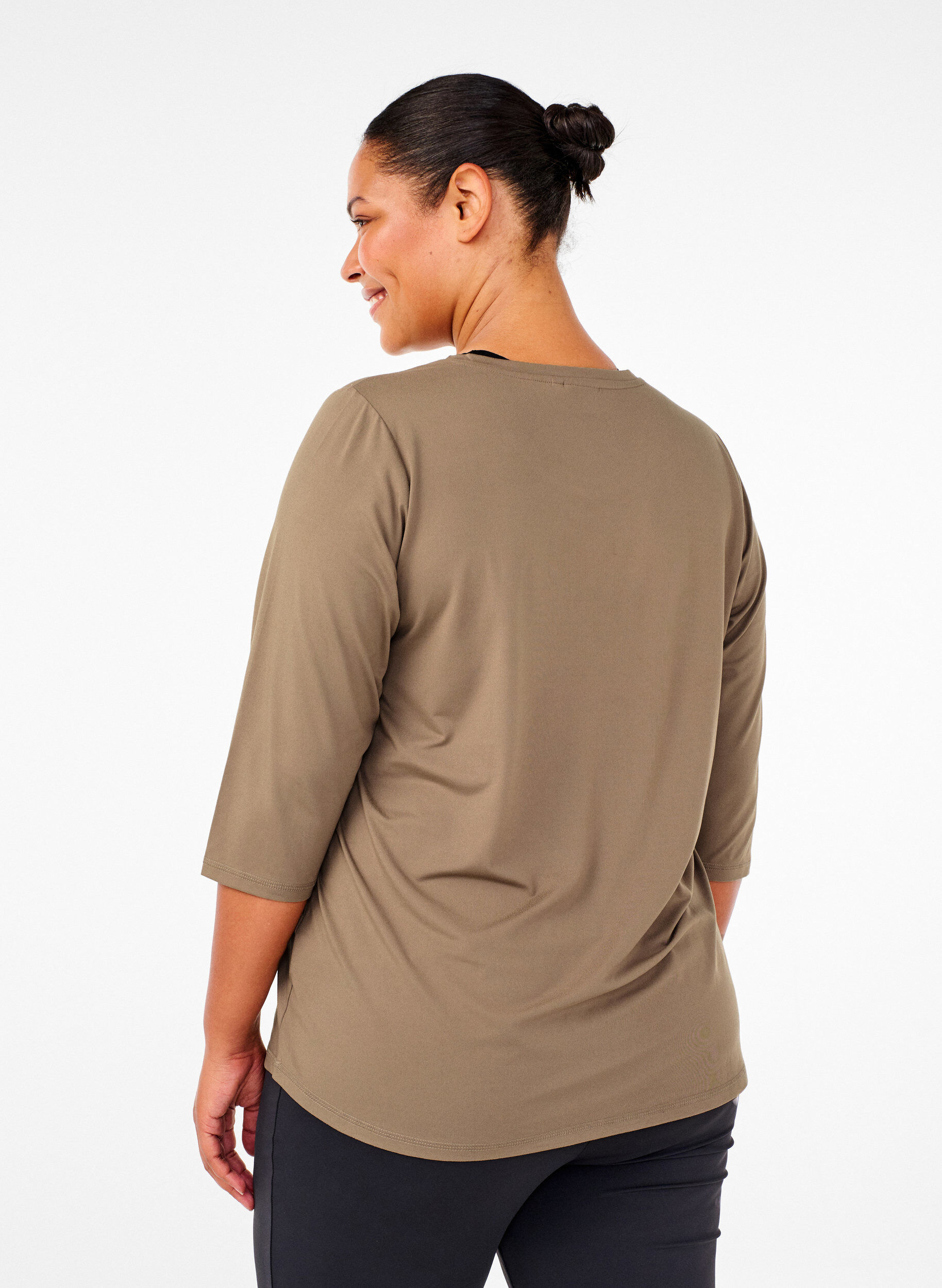 Zizzi  Trainingsbluse mit 3/4 &Auml;rmeln, Beige, Model image number 2
