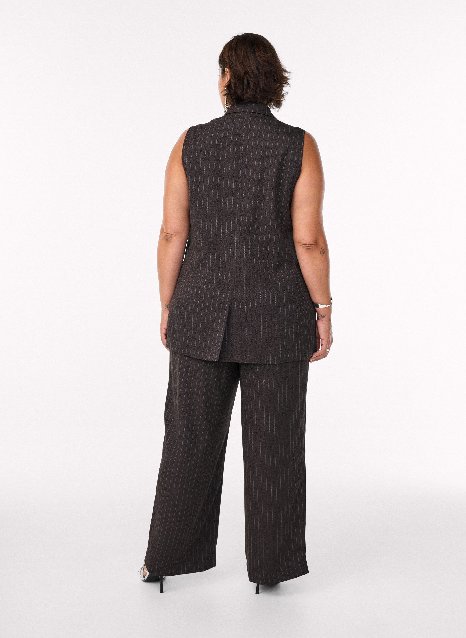 Zizzi Weite Hose mit hoher Taille, Braun, Model image number 1