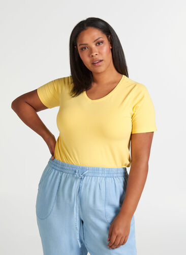 Basic T-Shirt , Lemon Drop, Model image number 0