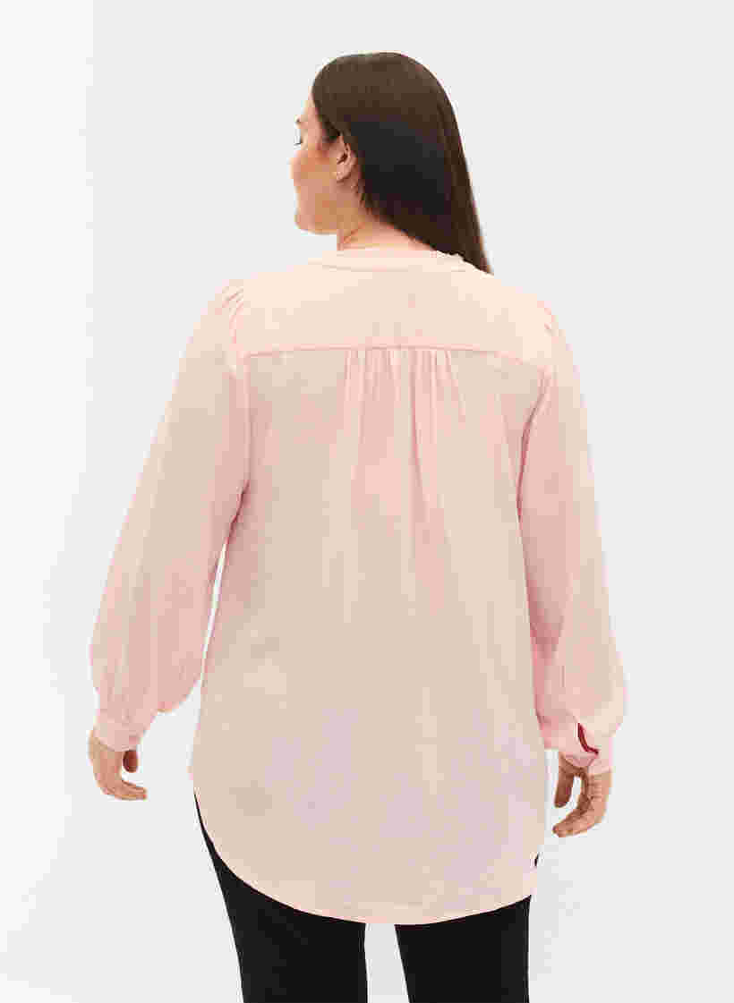 	 Langärmelige Bluse mit V-Ausschnitt, Strawberry Cream, Model image number 1