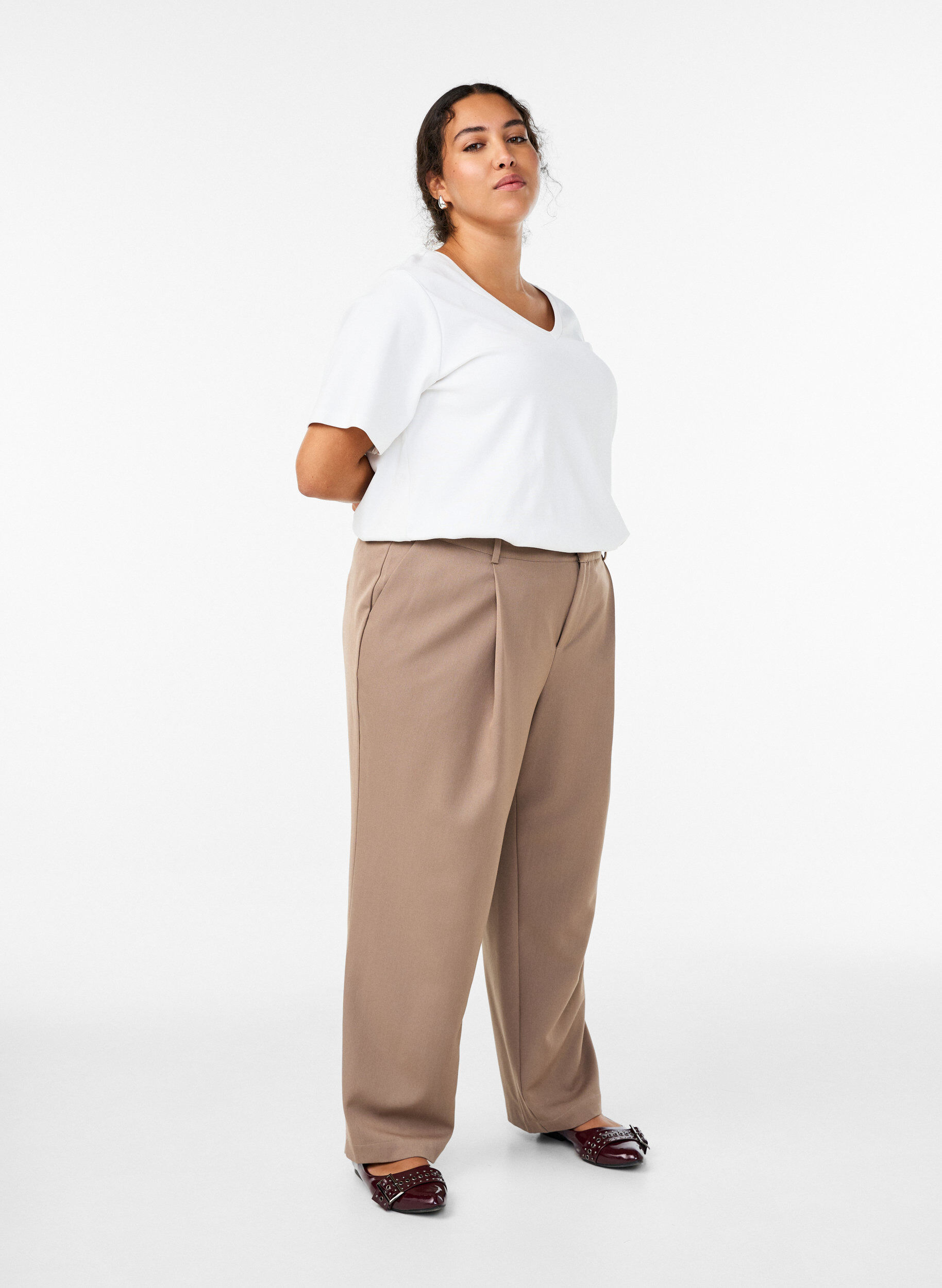 Dressehose mit hohem Bund und geradem Bein, Braun, Model