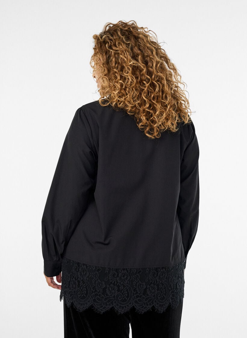 Lockere Bluse mit breiten Spitzen, Schwarz, Model image number 2