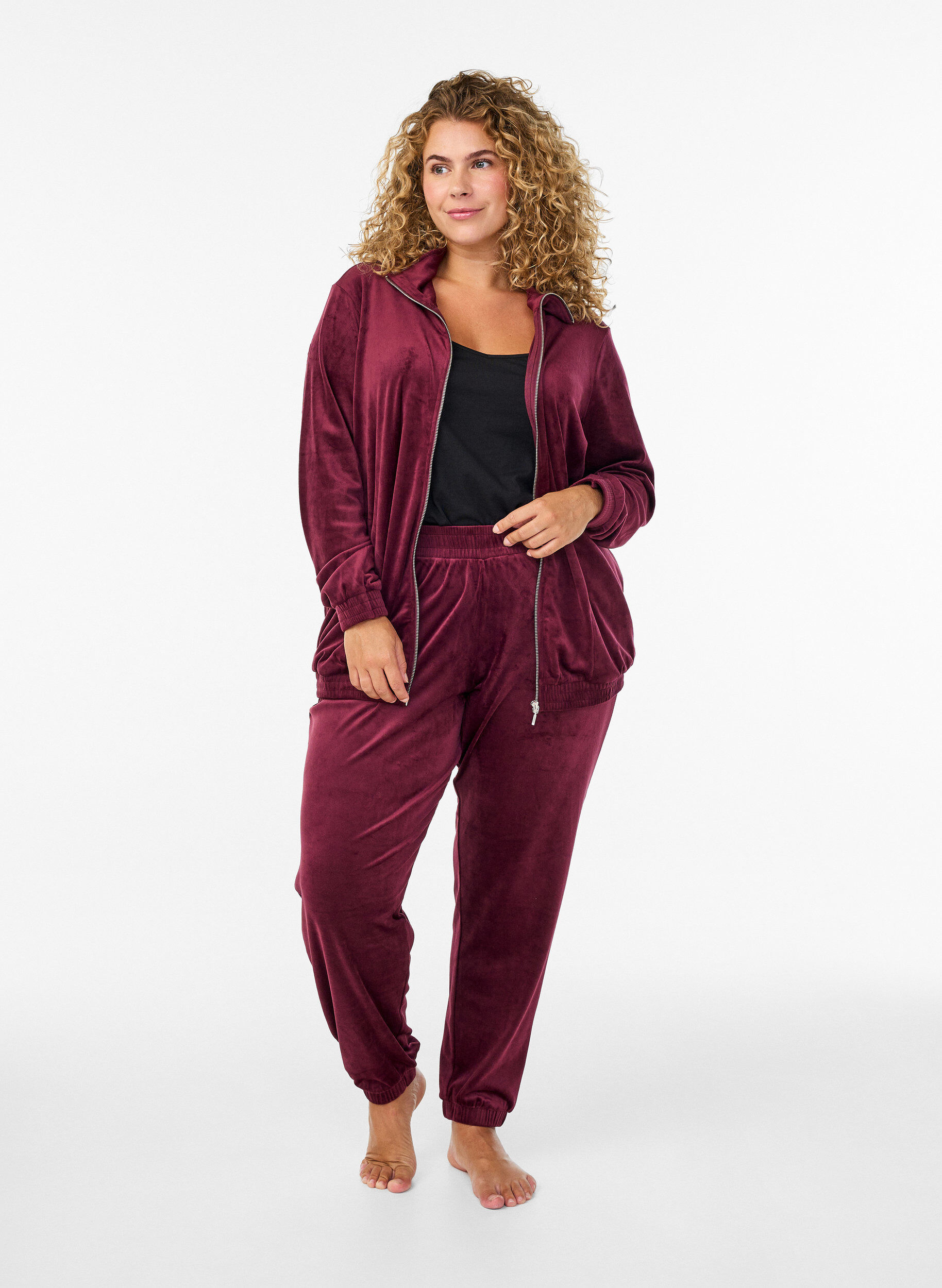 Zizzi Cardigan aus Velours mit Rei&szlig;verschluss und hohem Kragen, Dunkles Bordeaux, Model image number 1