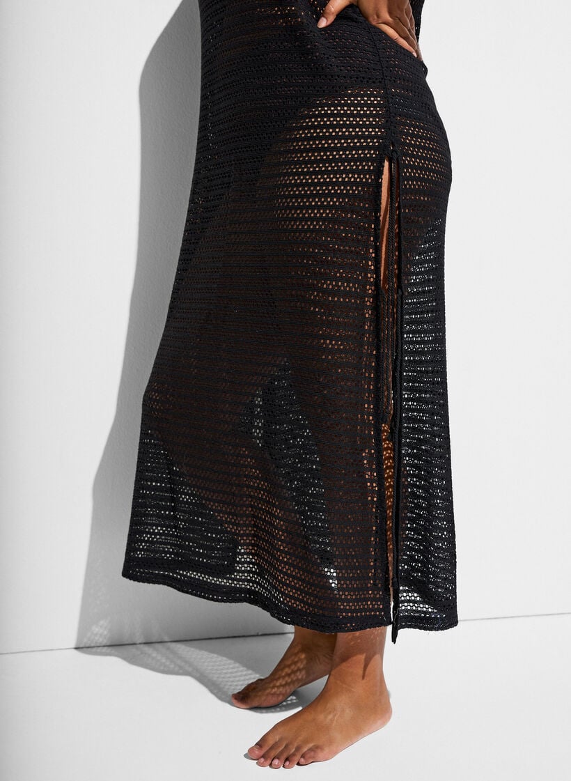 &Auml;rmelloses Strandkleid mit Lochstickerei und Seitenschlitzen, Schwarz, Model image number 2