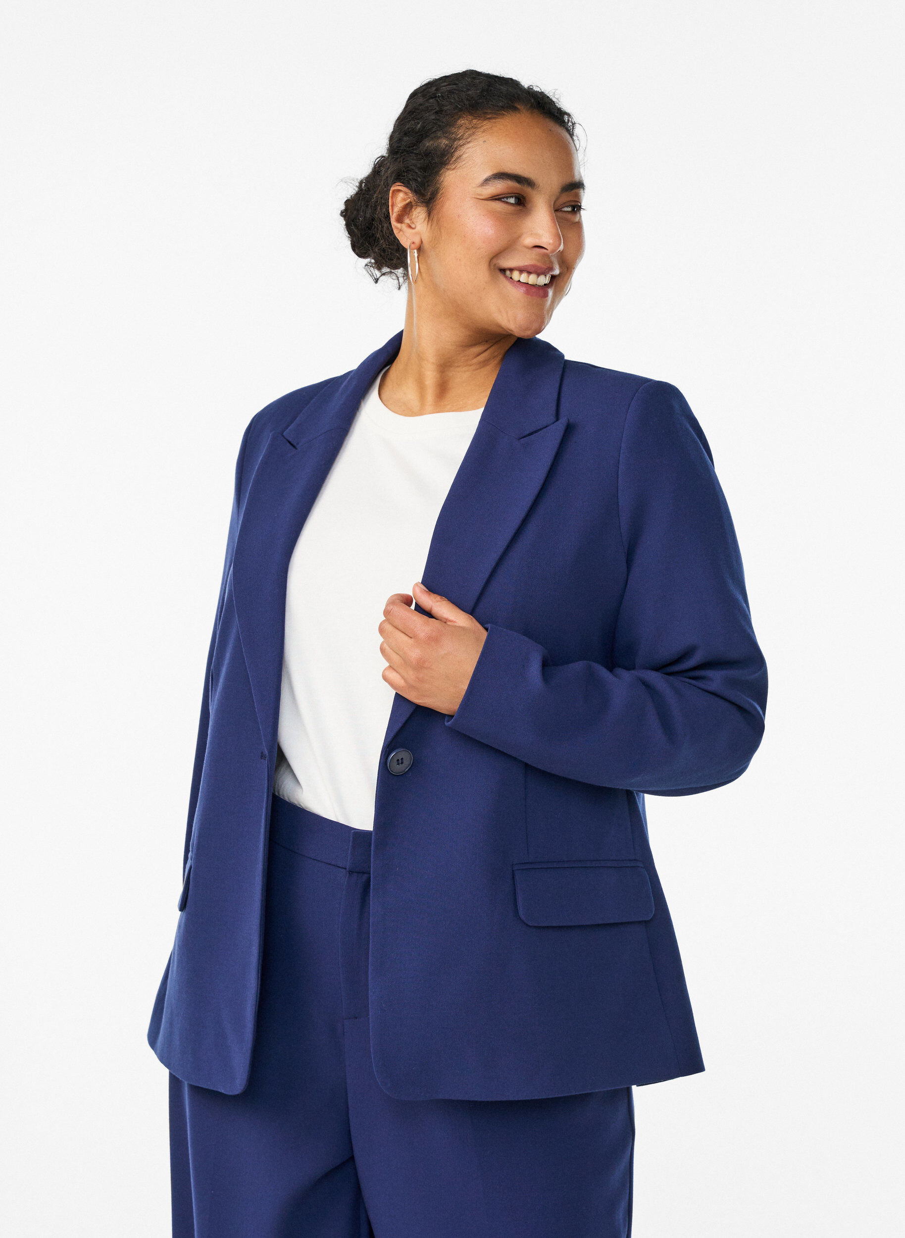 Klassischer Blazer mit Ein-Knopf-Verschluss und Taschen, Blau, Model