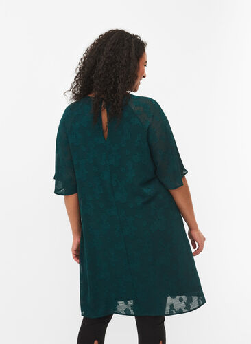 Kleid mit Struktur und kurzen Ärmeln, Ponderosa Pine, Model image number 1