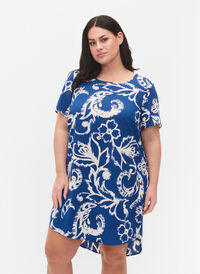 Bedrucktes Kleid mit kurzen Ärmeln, Blue Artist AOP, Model
