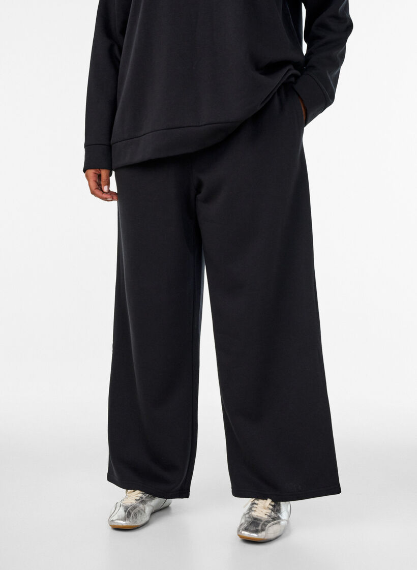 Hoch taillierte Sweatpants mit weitem Bein, Schwarz, Model image number 2