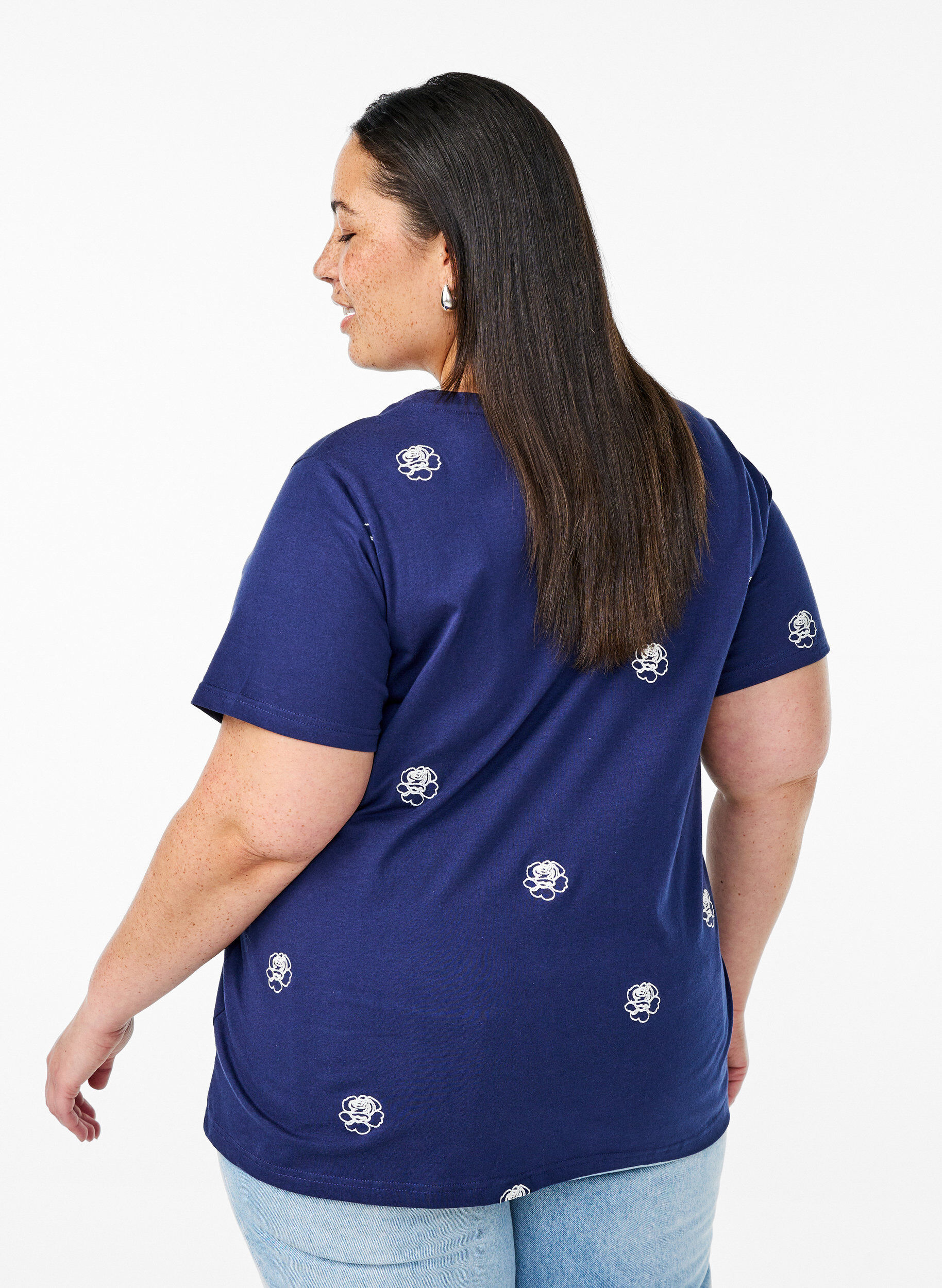 ZizziT-Shirt aus Bio-Baumwolle mit aufgestickten Motiven, Blau, Model image number 2
