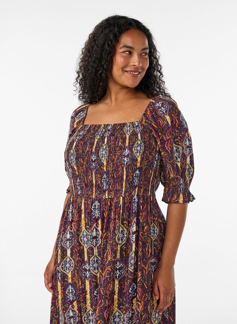 Sommerkleid aus Viskose mit Paisleymuster, Lila, Model image number 2