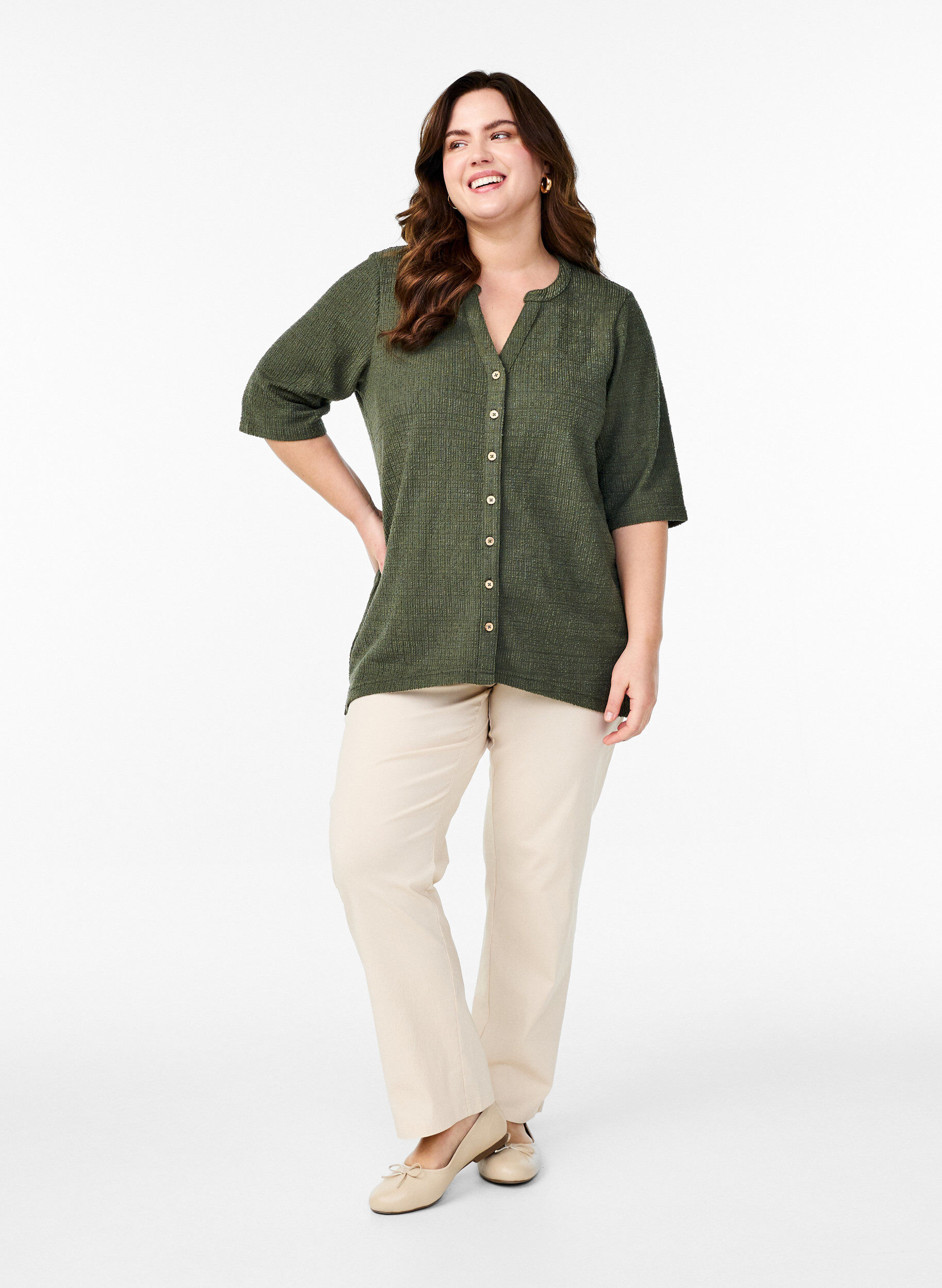 Zizzi Bluse mit Struktur und V-Ausschnitt, Thyme, Model image number 2