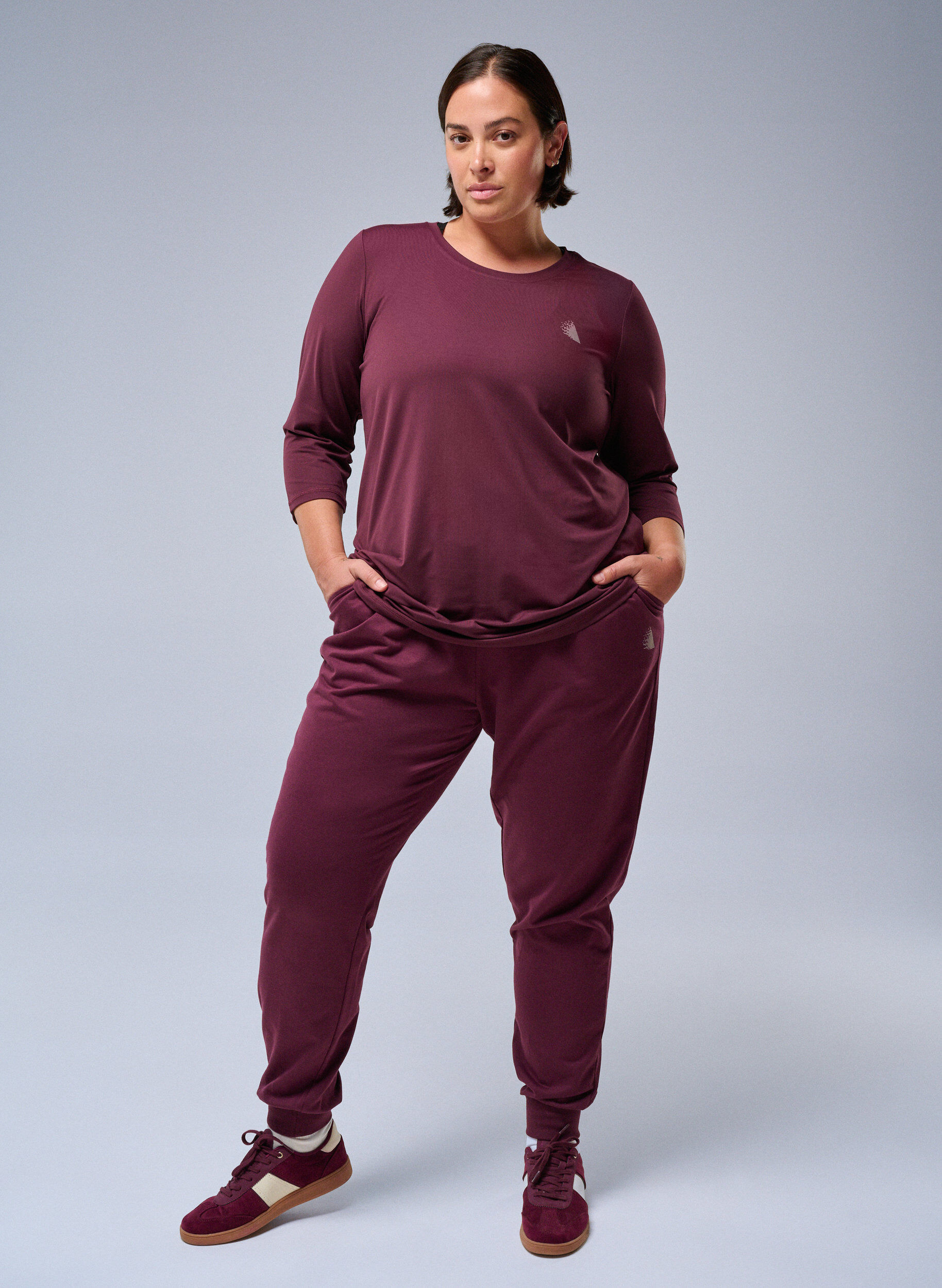 Zizzi Lockere Trainingshose mit Taschen, Gr&uuml;n, Image image number 0